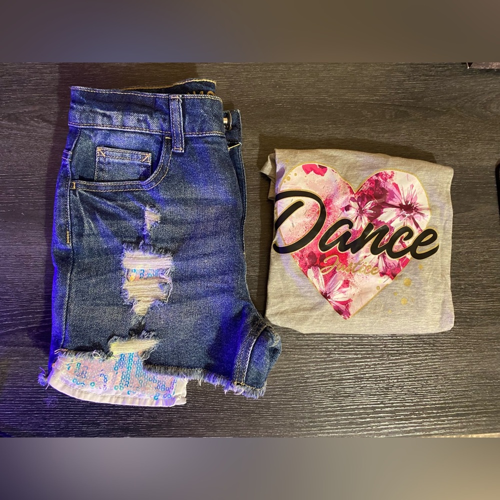 Kid\Pre-Teen clothes set!